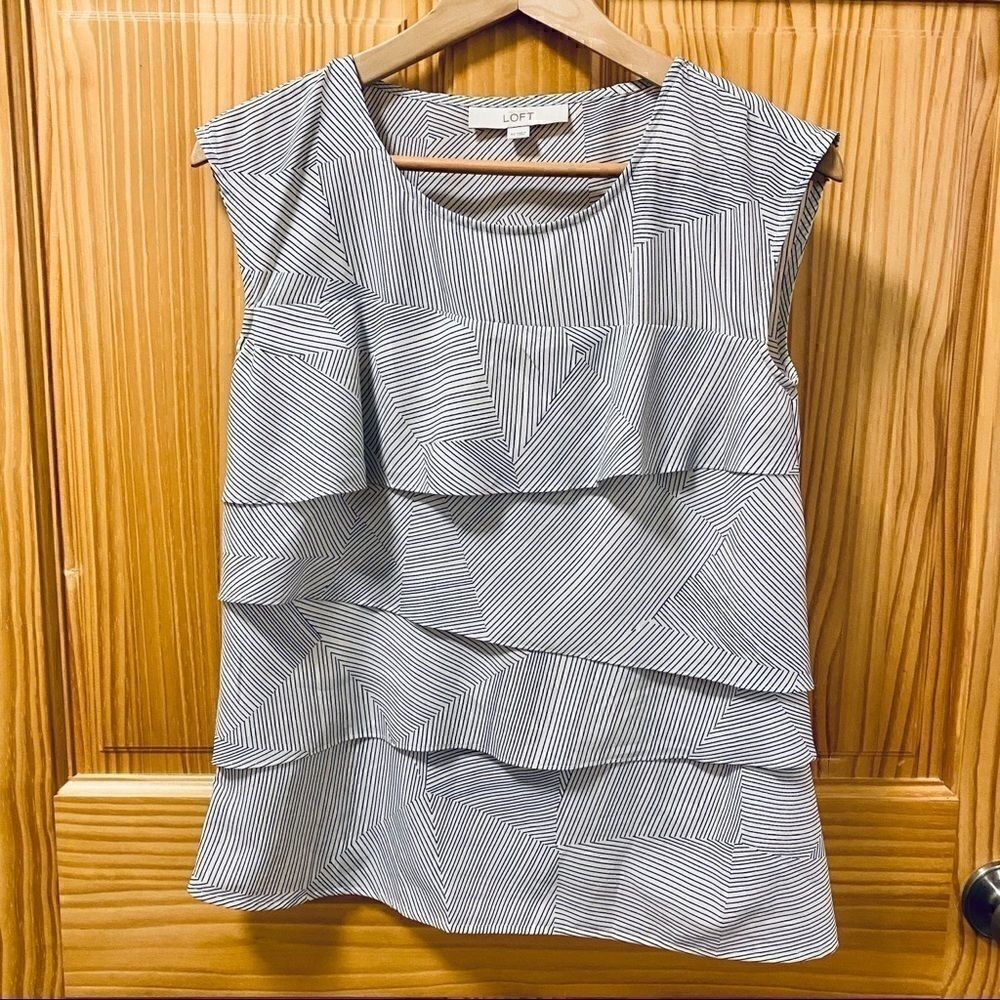 NWOT Ann Taylor Loft grey white sleeveless tank XS